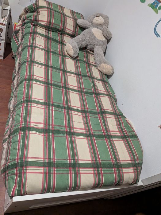 Cama IKEA BRIMNES 80x200 com 2 colchões + 2 gavetas