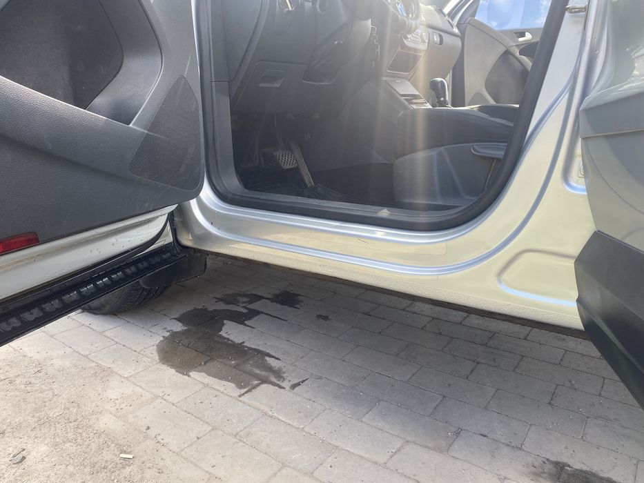 Продам тігуан 2010