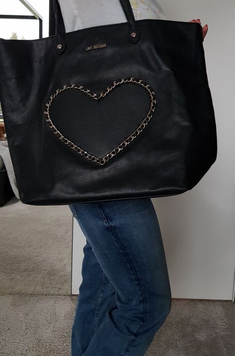 Czarna torebka shopperka Love Moschino skóra