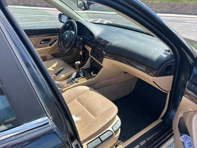 Carrinha BMW 530D de 2000 em bom estado