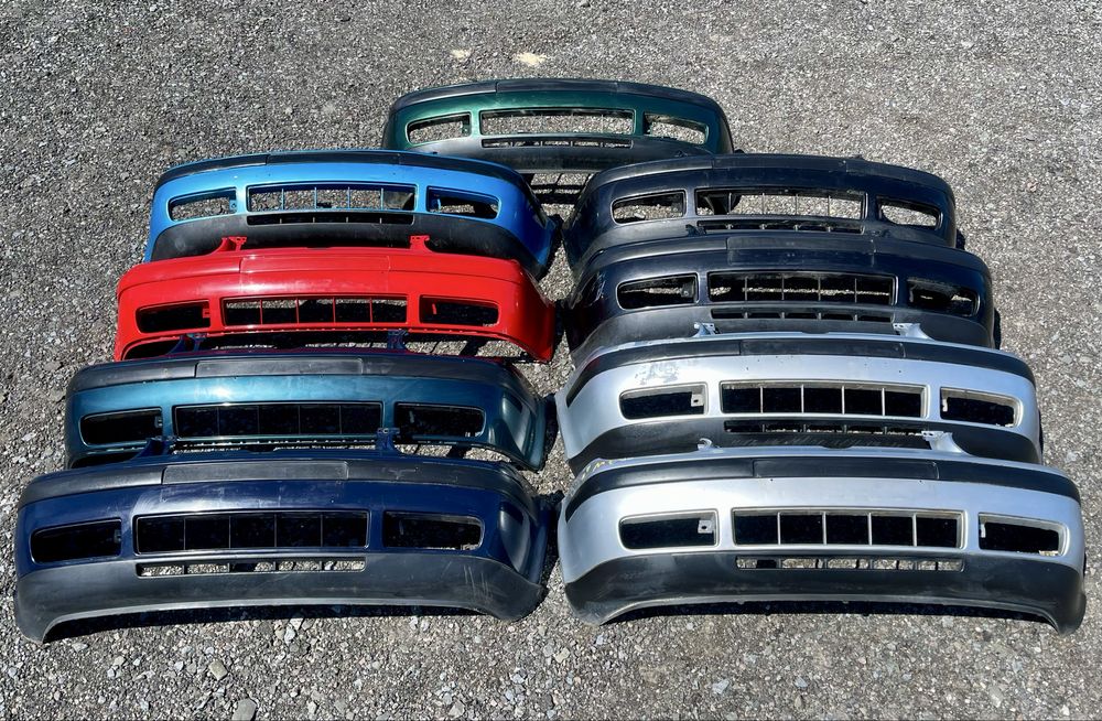 Передній бампер Гольф 4 передний бампер Golf 4 хечбек універсал VW