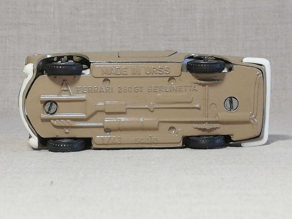 Модель автомобиля «Феррари Берлинетта Ferrari» машинка игрушка СССР