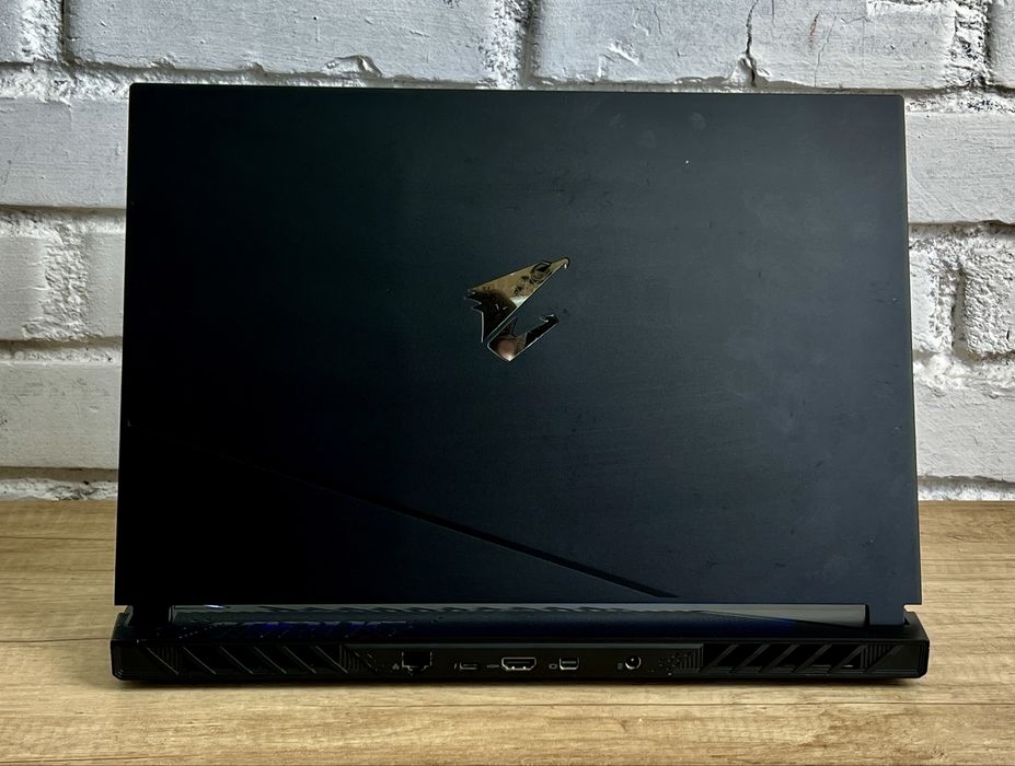 Преміальний ігровий Gigabyte AORUS 15 BKF RTX 4060 i7-13700H 32GB DDR5 2К QHD 165Hz