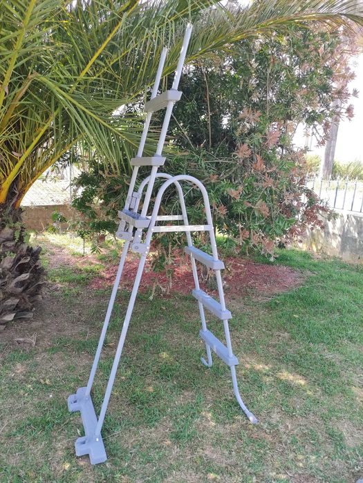 Escadas para piscina