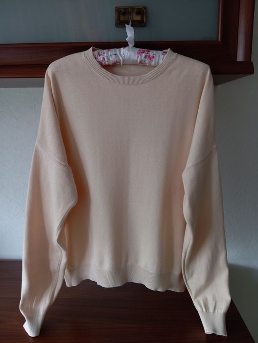 Sweter damski Wólczanka M beżowy oversize