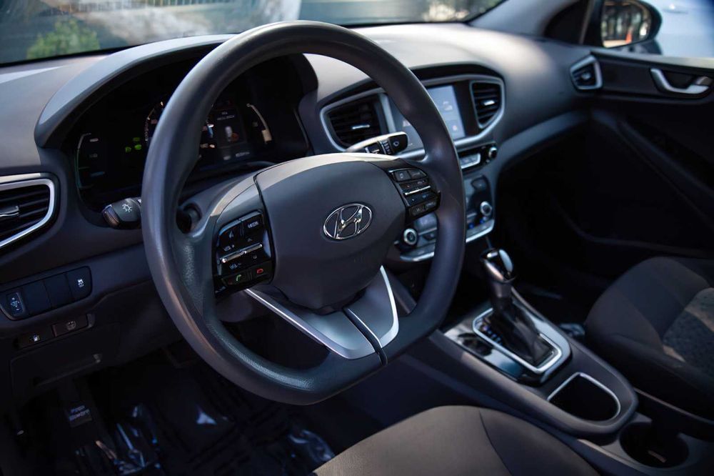 Hyundai Ioniq      2019