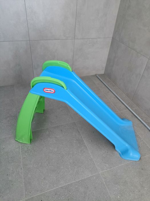 Zjeżdżalnia mały ślizg