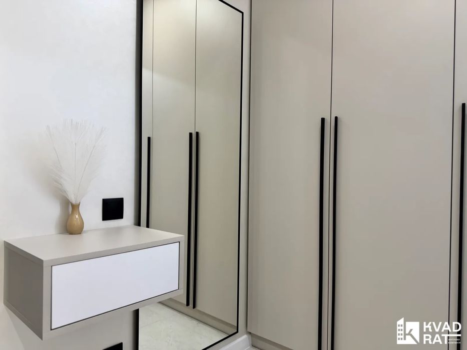 Перша здача ! 1км квартира біля ТЦ Велес