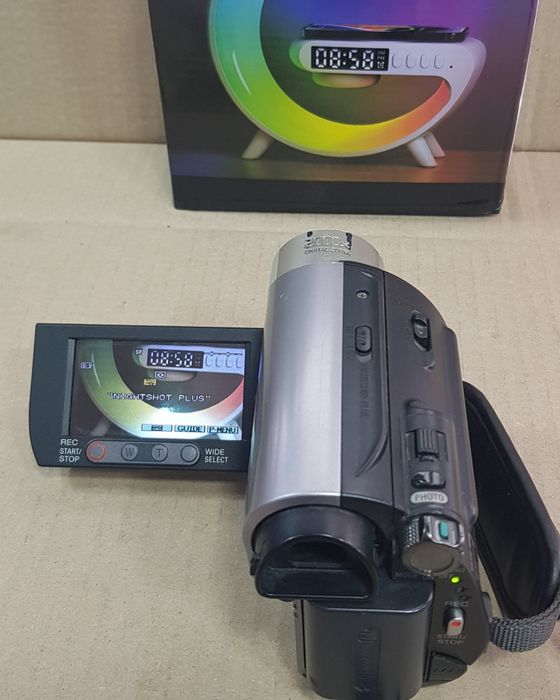 Видеокамера Sony DCR-HC62E