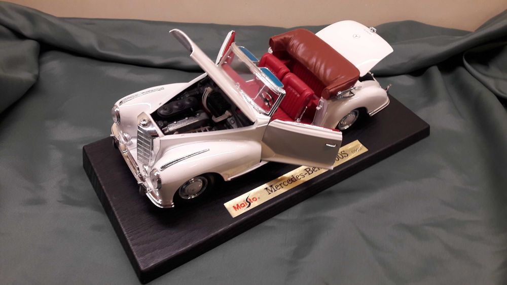 Model samochodu 1:18 Mercedes-Benz 300 S (1955) Maisto