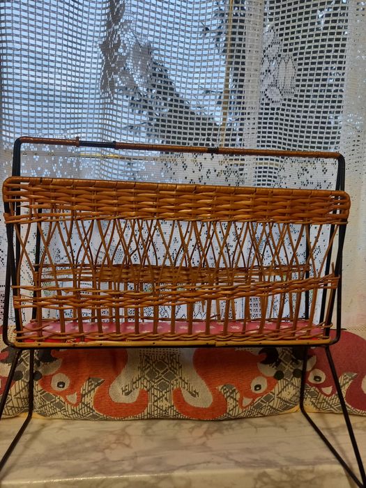 Gazetnik Prl vitage modernistyczny