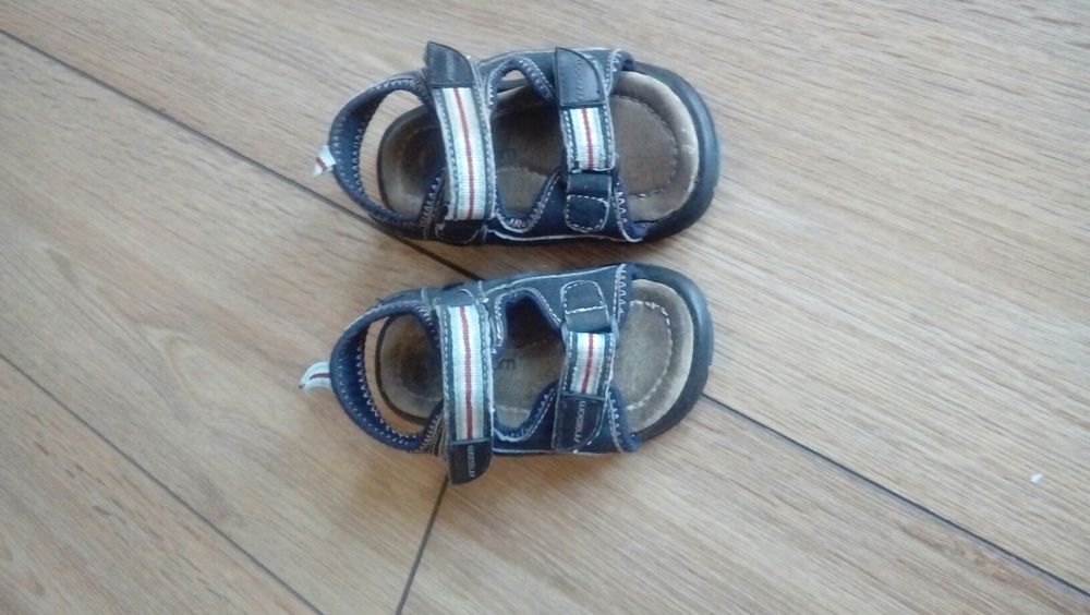 Sandalki dla chlopca rozmiar 24 wkładka 15,5