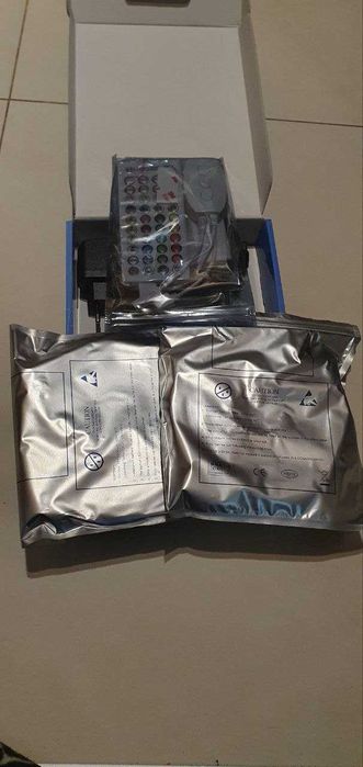 Taśma LED RGB z pilotem – zestaw, nowa