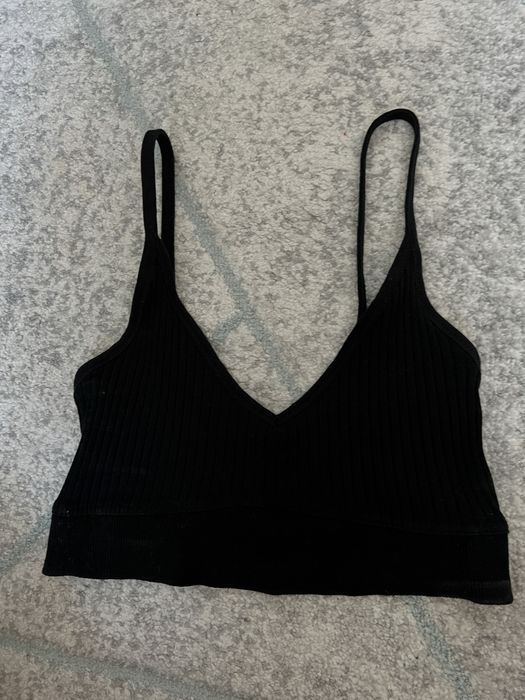 Czarny klasyczny prążkowany crop top Zara rozmiar S