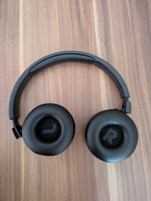 JBL tune 670nc noise cancelling