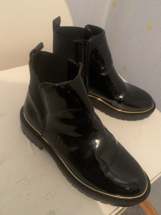 Челсі  лакові, стильні