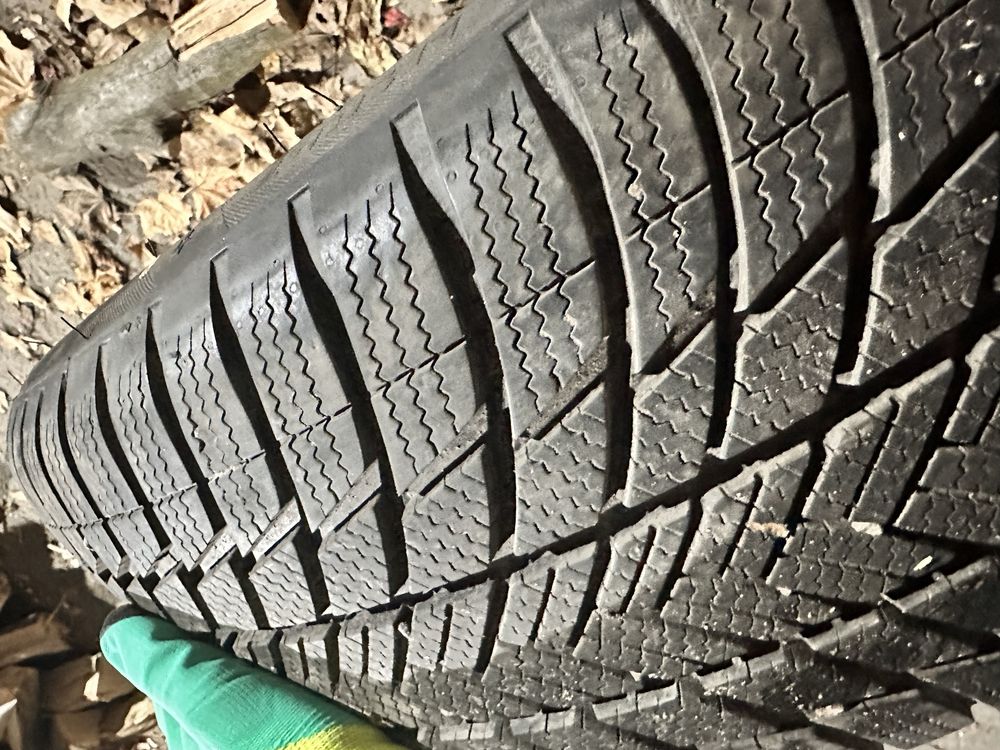 Резина гума Bridgestone Blizzak 275 45 r20 audi q7: 3 200 грн ...