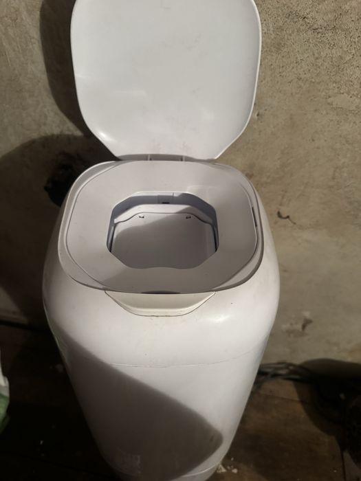 Kosz do pieluch dla niemowlat