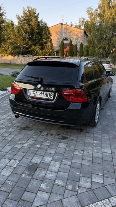 Bmw e91 318i black sapphire