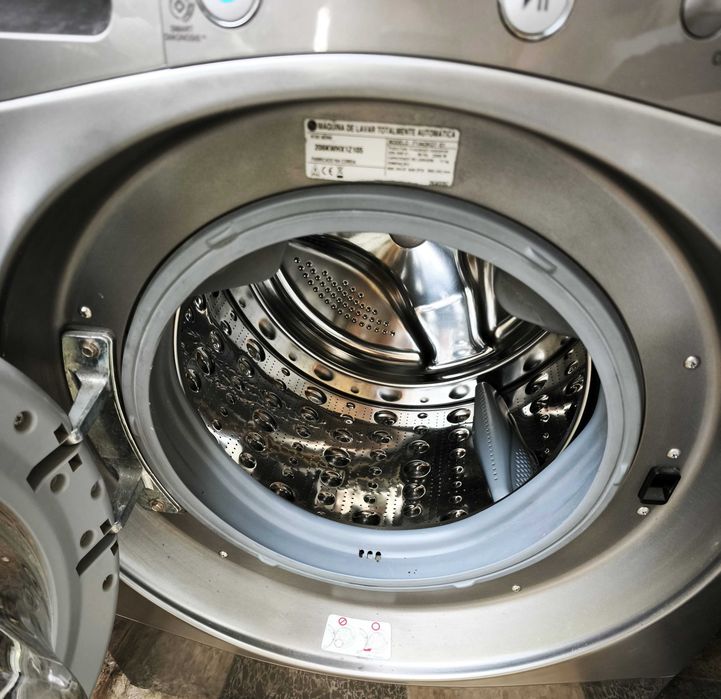 Máquina de Lavar Roupa LG 11 kg 1400 ( entrega )