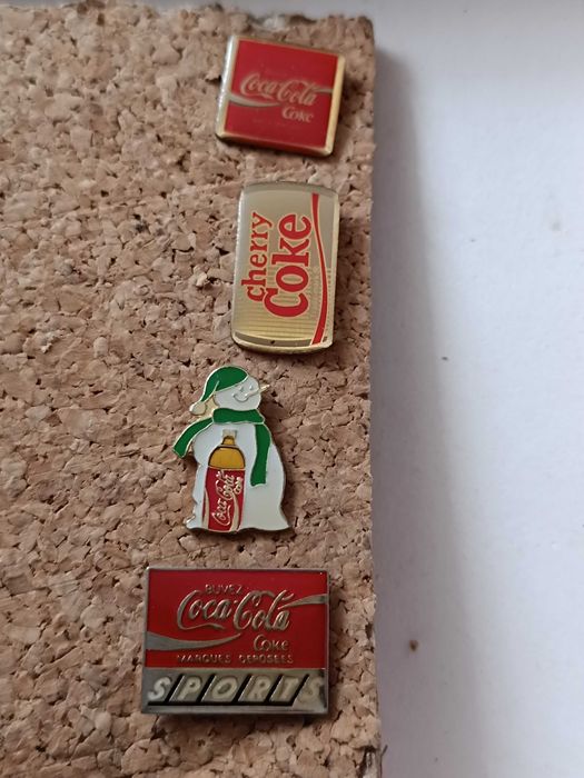4 Pins da Coca Cola