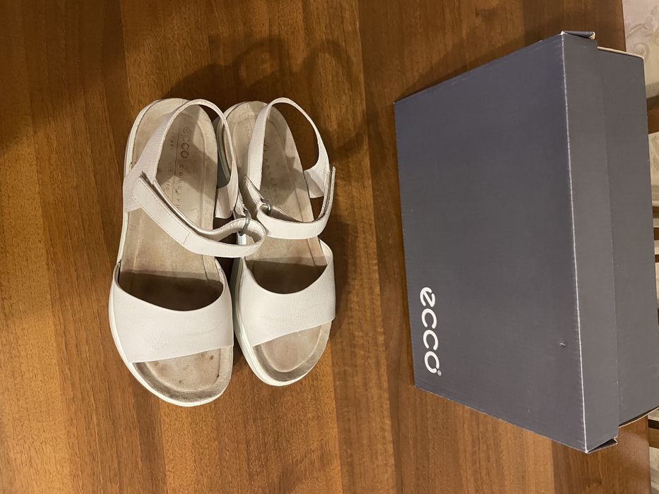 Босоніжки ECCO розмір 39