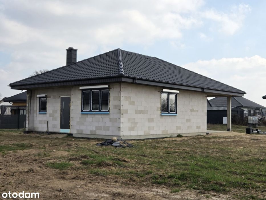 Dom jednorodzinny, parterowy o pow. 90,39 m2; Stan surowy zamknięty