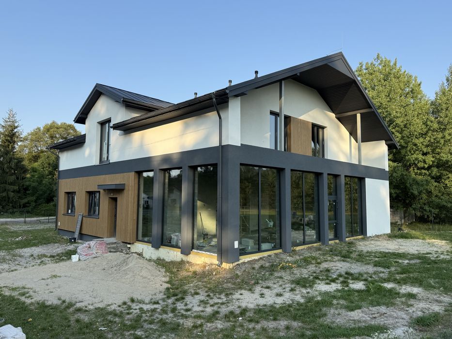 Lokal usługowy , gabinety , apartamenty , restauracja lub dom dla wymagających