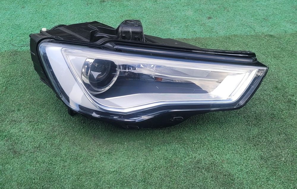 Farol/Ótica direita Audi A3 8V LED Bi Xénon
