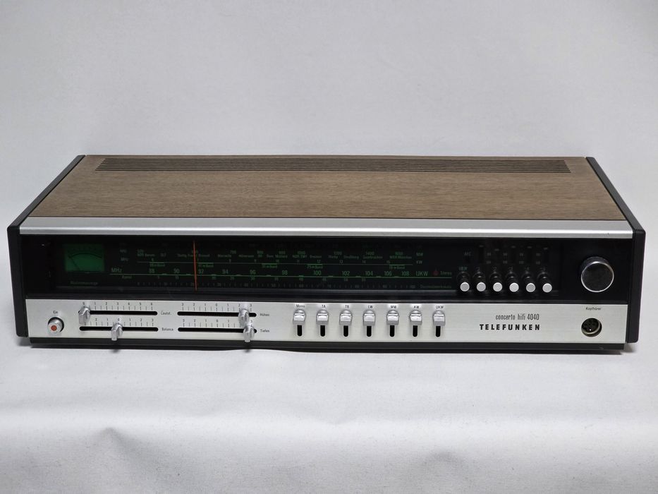 Receiver Vintage reparado Telefunken