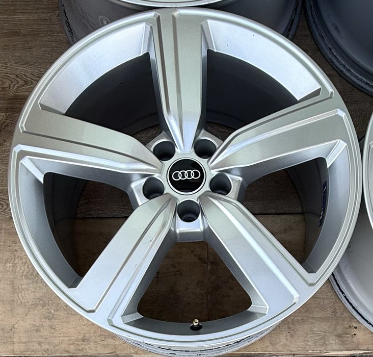 Оригінальні диски Audi R20 5x112 ET38 A6 A7 Q5 Q7 Touareg
