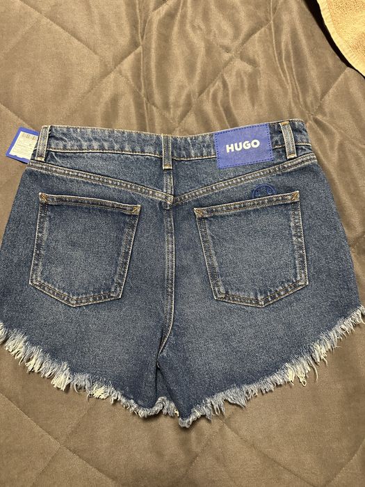 Джинсові шорти Hugo Boss