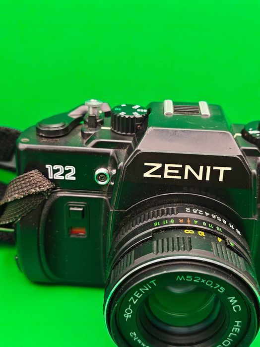 Zenit 122 MC Helios 44 M 7  58mm f/2