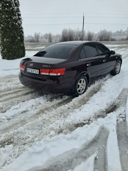 Hyundai Sonata гарна і доглянута