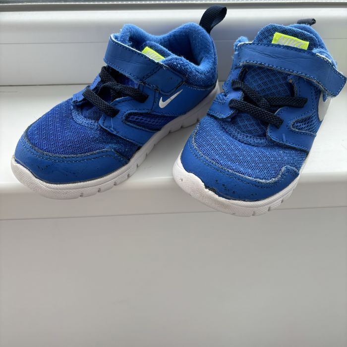 Кросівки Nike 26 розмір 16,5 см устілка/кроссовки