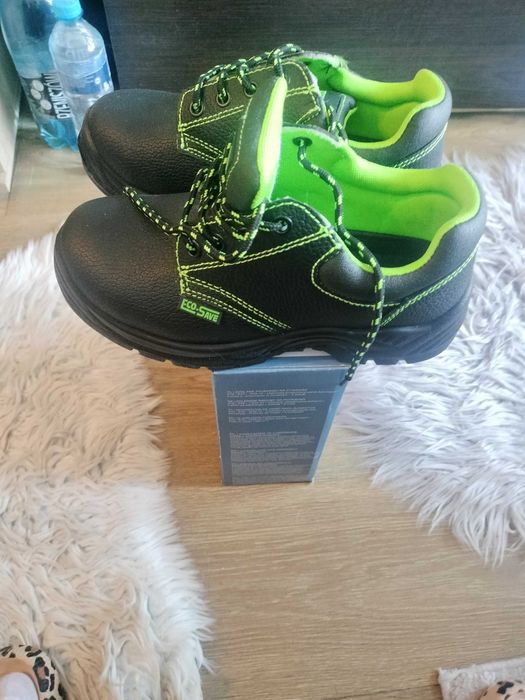 Sprzedam buty robocze