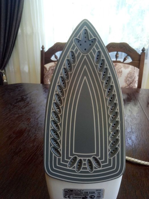 Утюг Clatronic 2500W