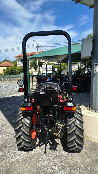 Trator Hinomoto HM3030 Novo C/pneu radial