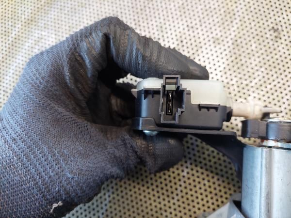 Puxador porta da mala SEAT Ibiza III (6L1)