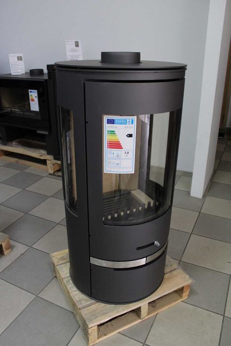 Owalny kominek wolnostojący Orion Vision 7kW Eco