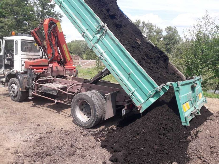 obornik bydlecy przekompostowany ziemia z obornikiem