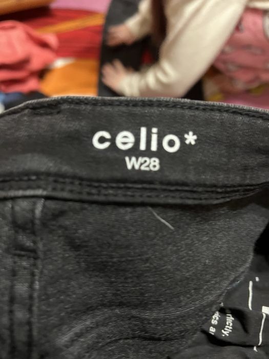 Продам джинси для дівчат