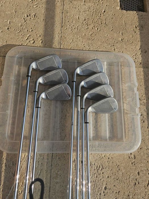 Tacos de Golfe Callaway Big Berta e Razr X  com pouco uso , Driver, Putter, Wedge