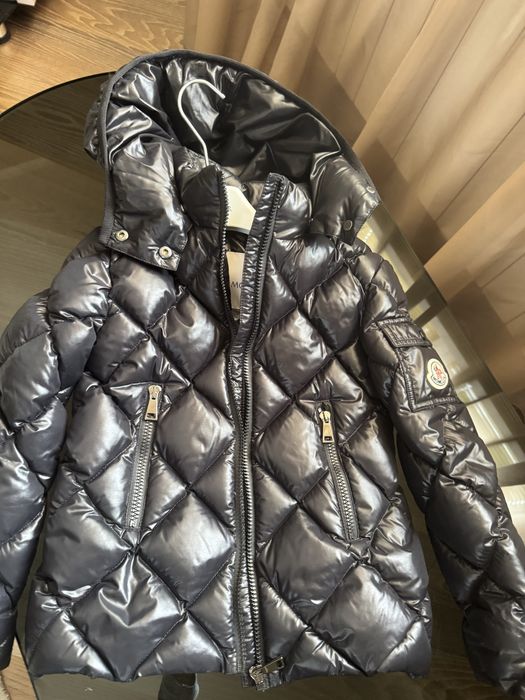 Дитяча куртка бренду Moncler