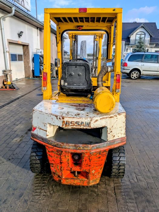 Wózek widłowy nissan EH 02 A20   po serwisie  udźwig  2000 kg  Widlak