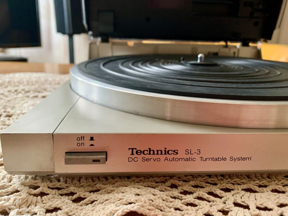 Gramofon Technics SL-3