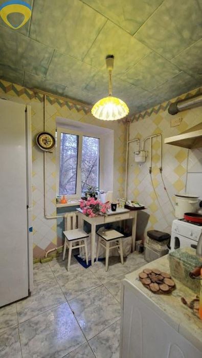 Продам 2 кімнатну квартиру на Черняховського