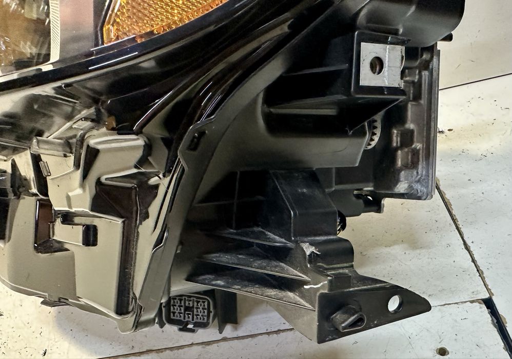 Фара ліва Mazda CX-50 CX50 USA 2023-2024