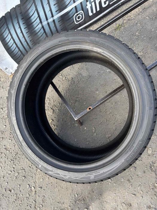 Шини 275/35 R19 Vredestein зима 2021 рік 6,5 мм