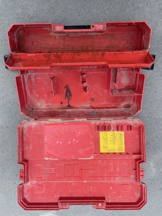 Caixa Martelo Perfurador Hilti TE 24